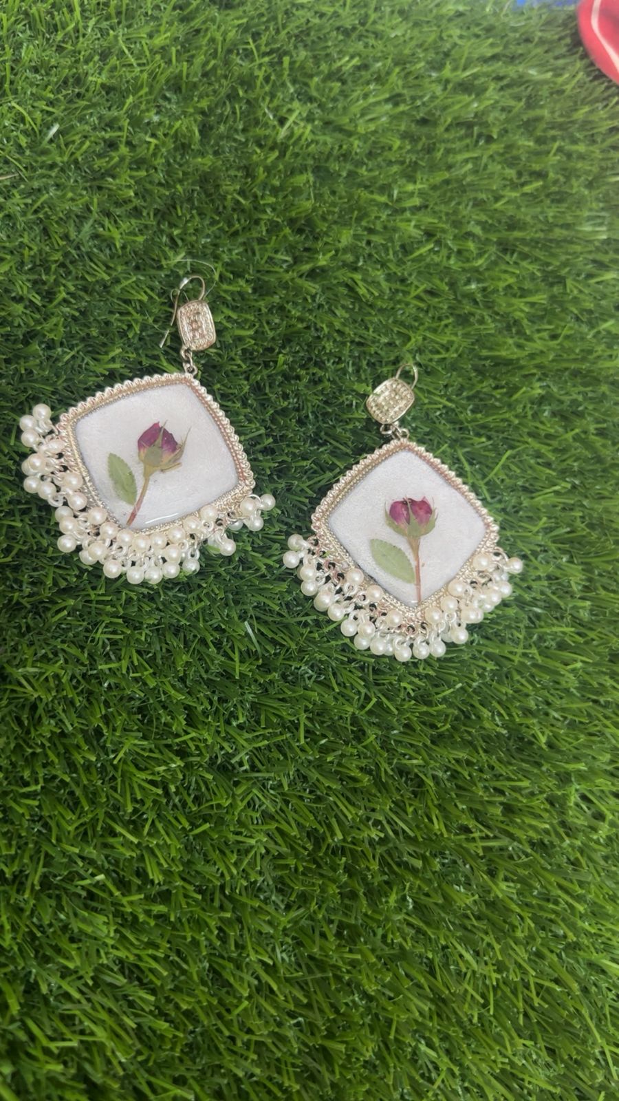 Beautiful Resin Earrings – Handmade Stylish Jewellery with Elegant Finish
